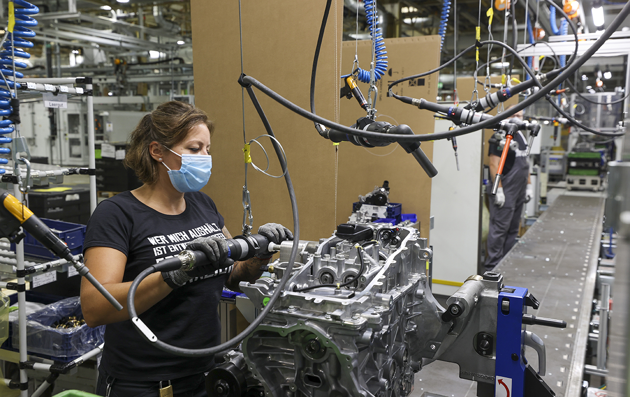 До 80 тисяч гривень. Які вакансії є для українок у Європі в лютому